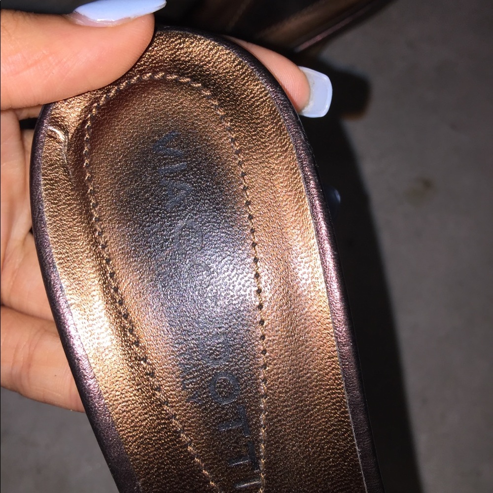 High Heels - Picture 4 of 5